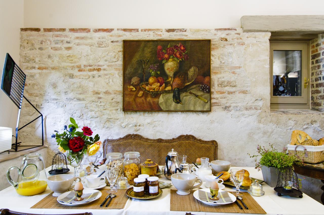 La Ferme De Marie Eugenie Bed & Breakfast Bruailles Ngoại thất bức ảnh
